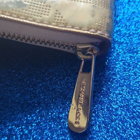 Michael Kors Metallic Gold Zip Wallet - Picture 3 of 11